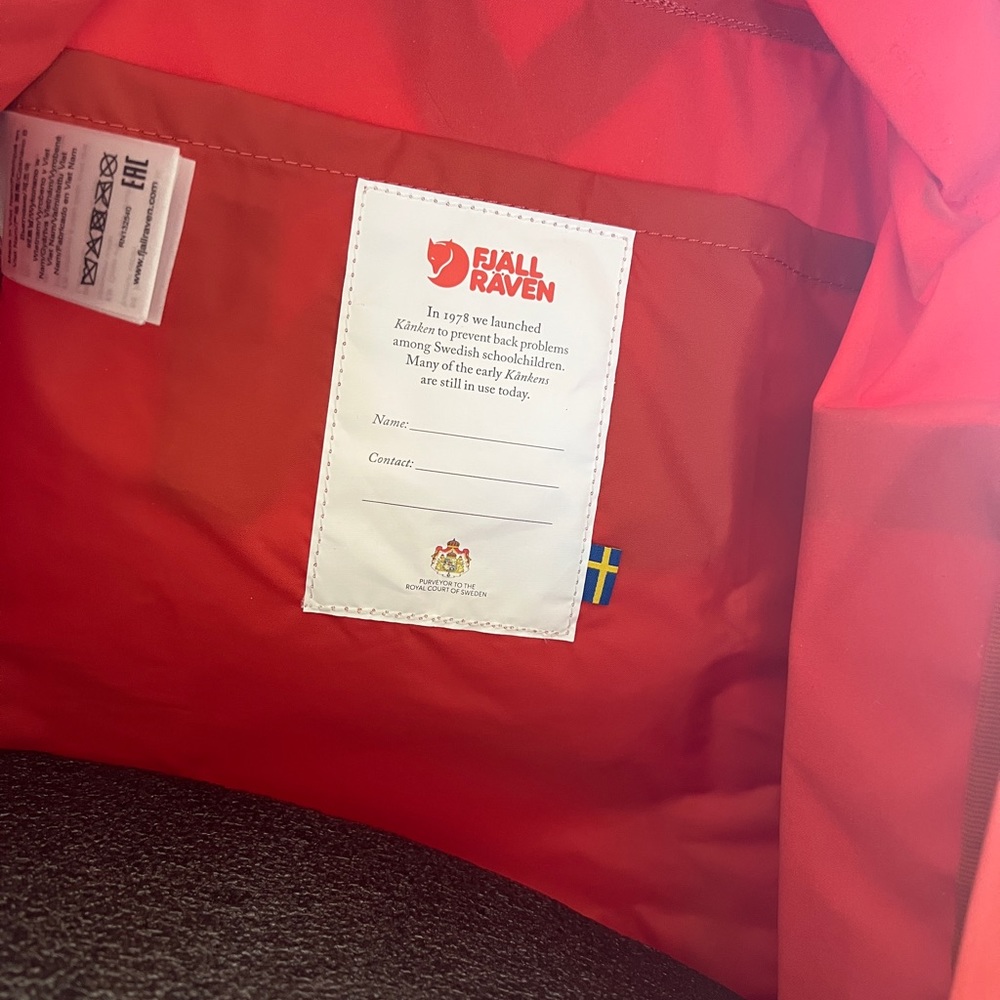 Fjallraven Kanken Original Backpack (16 liter) - Picture 6 of 6